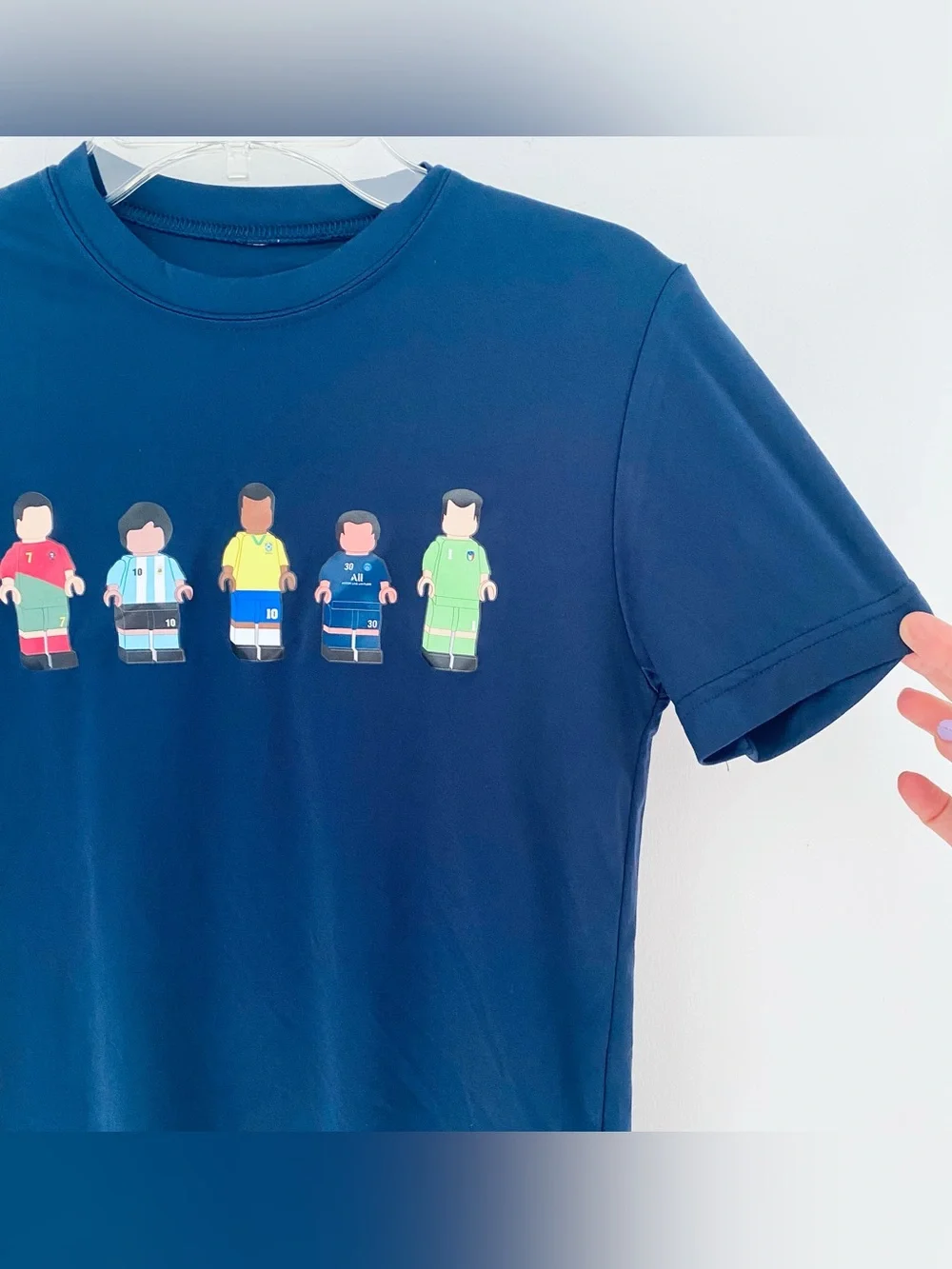 👍🏽Boys “Roblox” Blue Soccer Print T-Shirt SZ S (y)